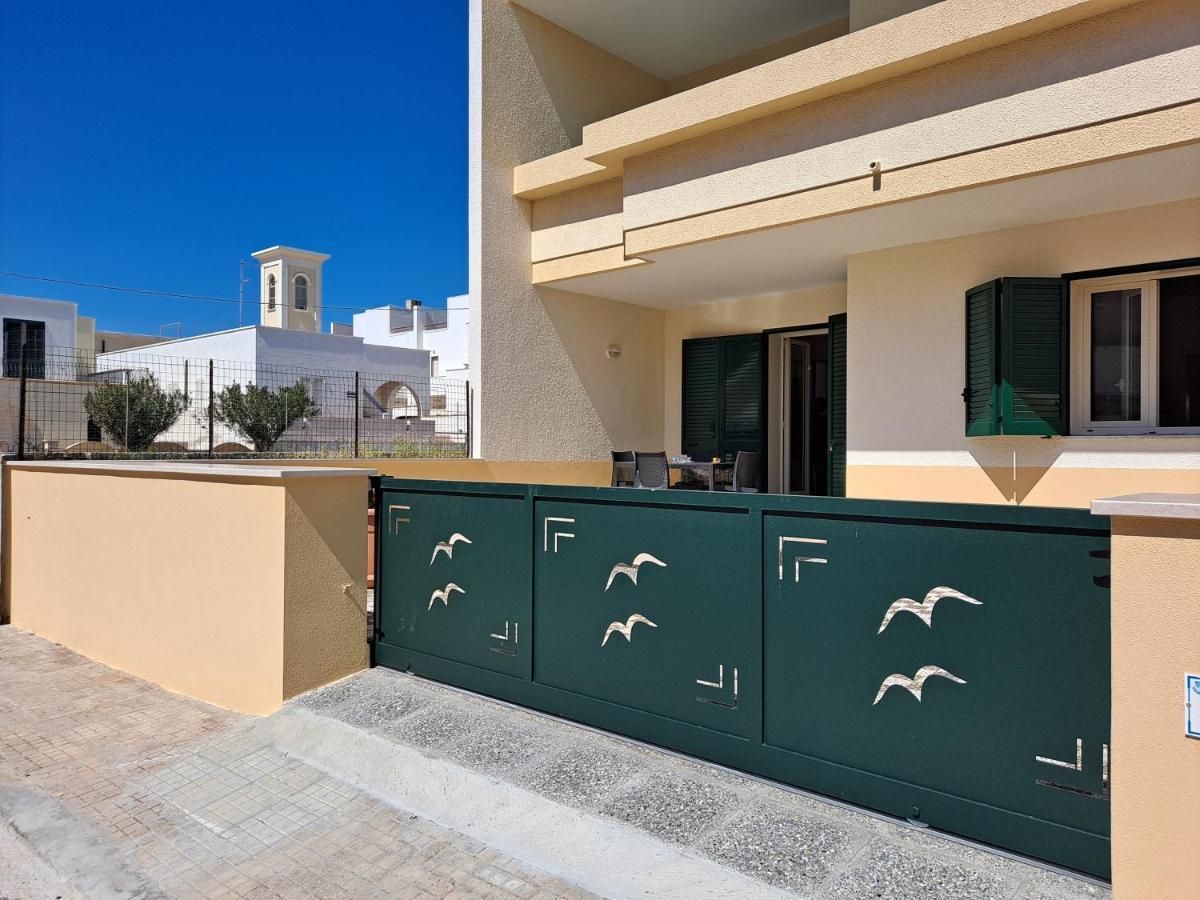 Casa Vittorio A 100M Dalla Sabbia Lido Marini Bagian luar foto