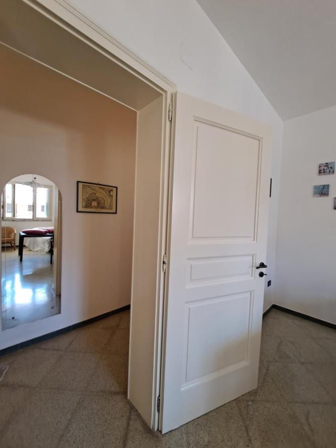 Casa Vittorio A 100M Dalla Sabbia Lido Marini Bagian luar foto