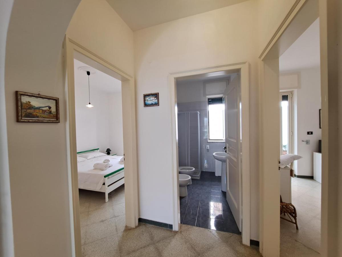Casa Vittorio A 100M Dalla Sabbia Lido Marini Bagian luar foto