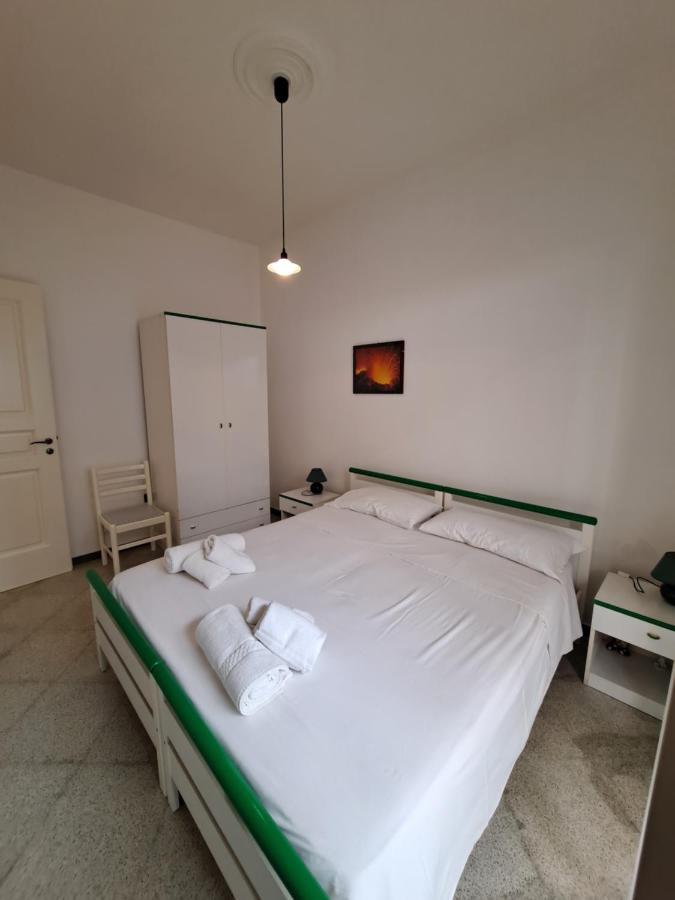 Casa Vittorio A 100M Dalla Sabbia Lido Marini Bagian luar foto