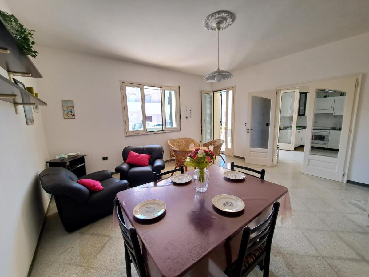 Casa Vittorio A 100M Dalla Sabbia Lido Marini Bagian luar foto