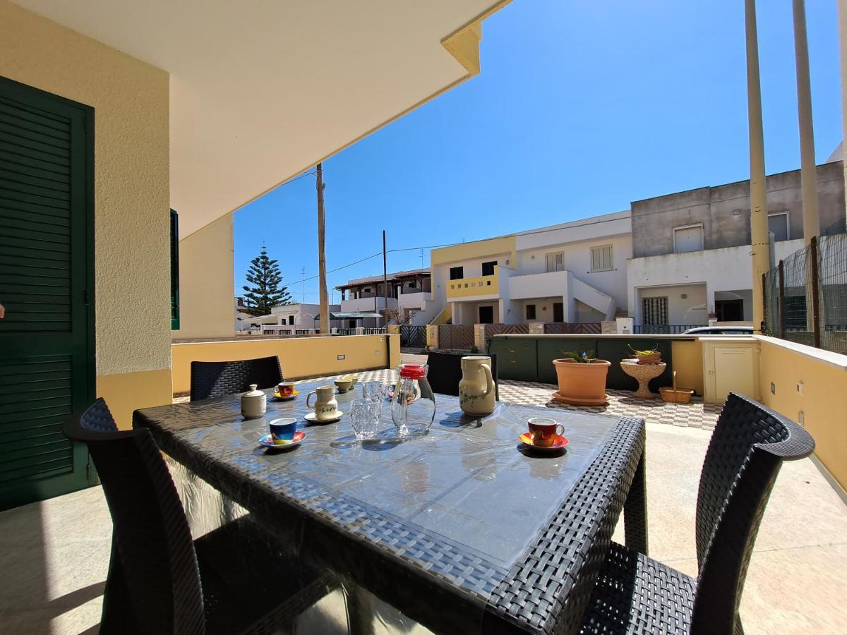 Casa Vittorio A 100M Dalla Sabbia Lido Marini Bagian luar foto