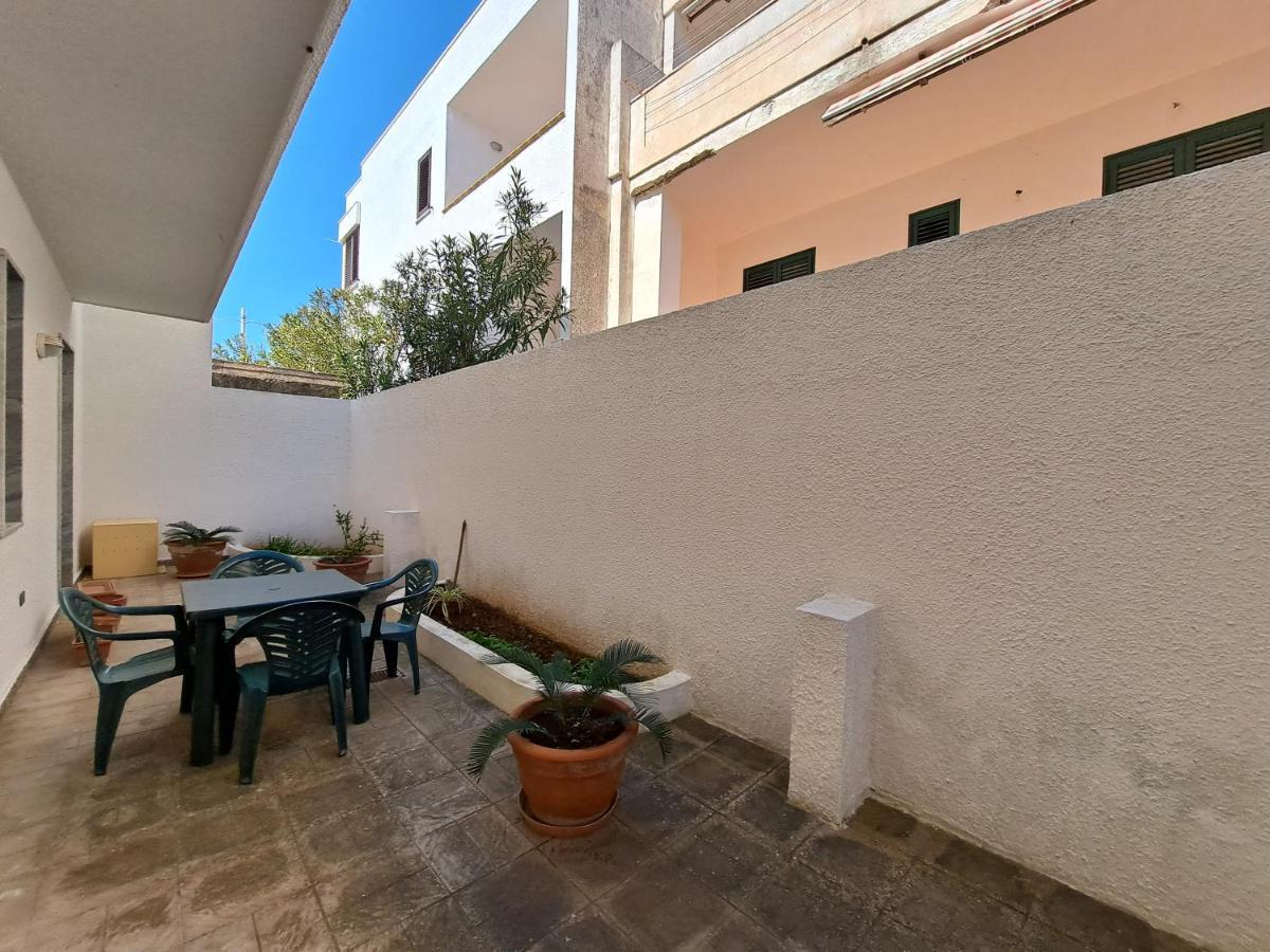Casa Vittorio A 100M Dalla Sabbia Lido Marini Bagian luar foto